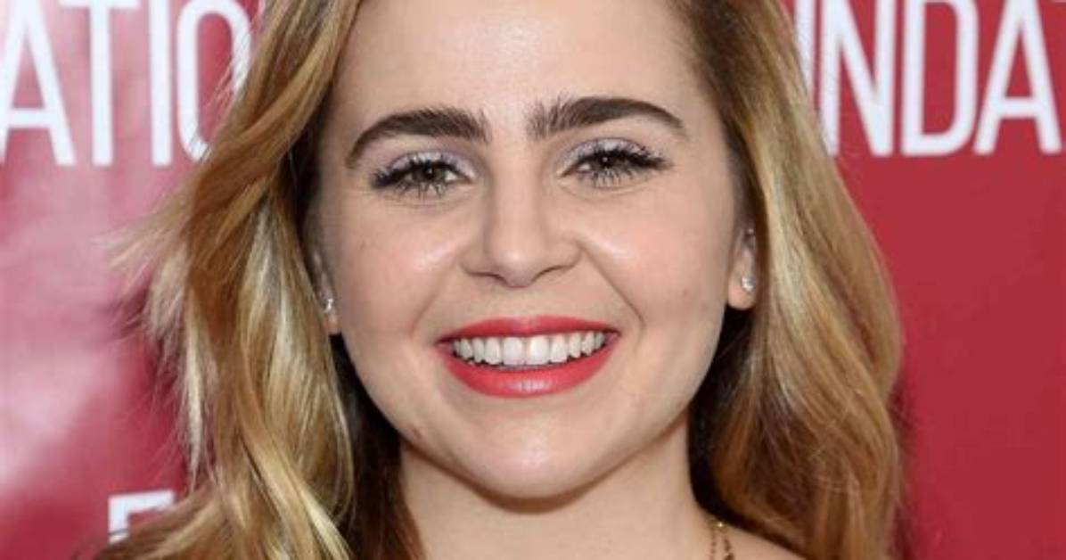 Who Dated Mae Whitman? – Celebrity