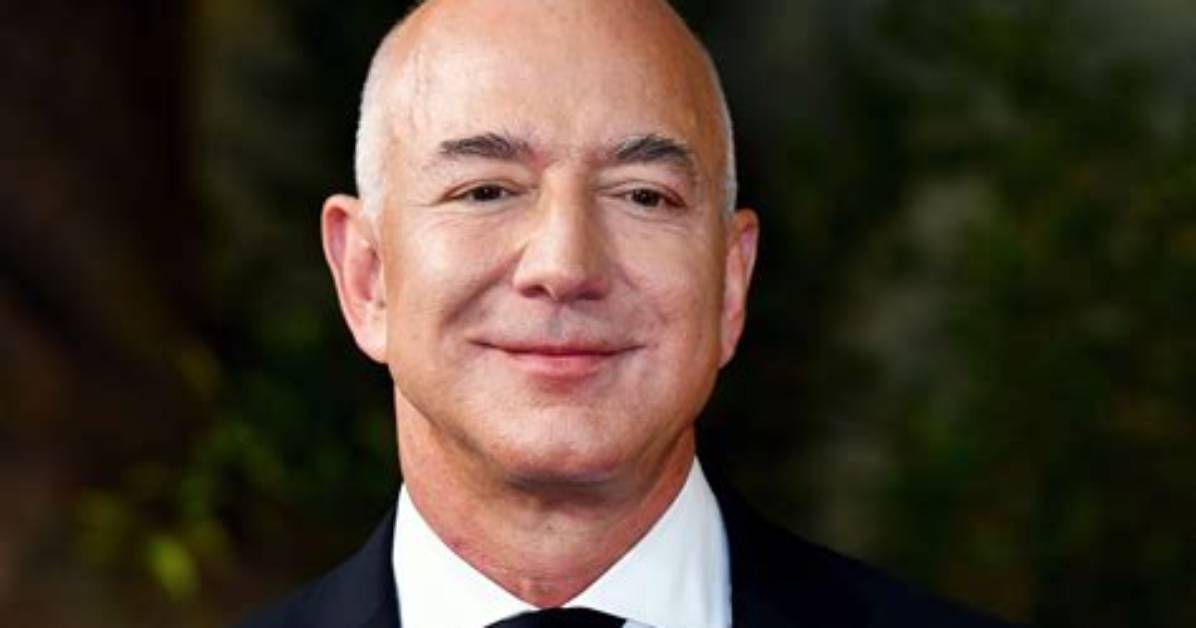 Who Does Jeff Bezos Bank With