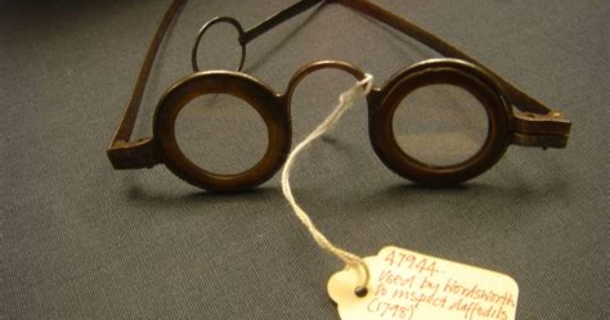 Who Invented the First Spectacles?