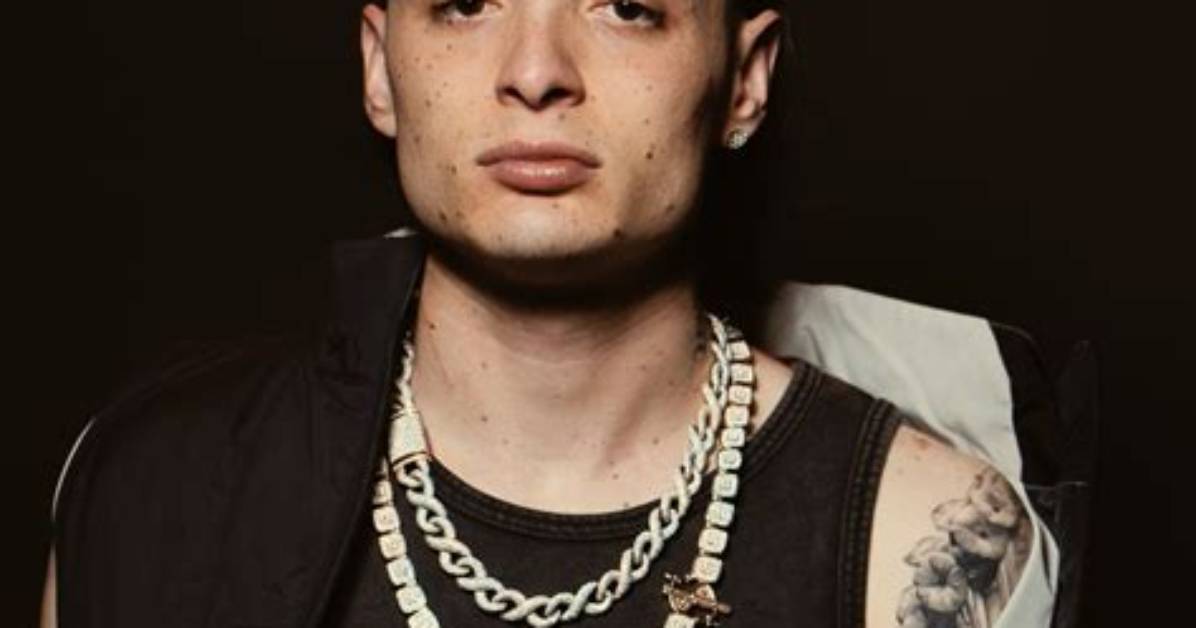 Who Is Mexican Singer Peso Pluma: Bio, Age, Real Name, Family, Parents, Dad