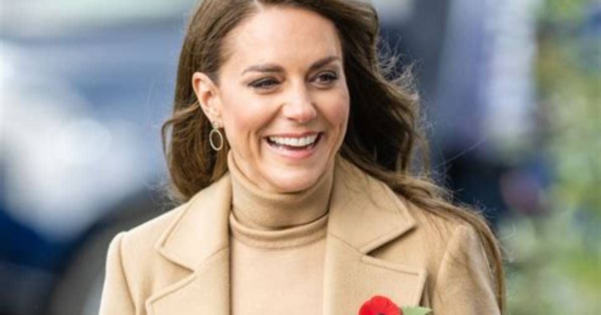 Why Are Royals Wearing Poppy Pins in November?
