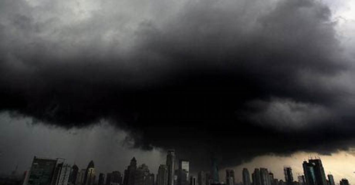 Why Clouds Appear Black During Rain?
