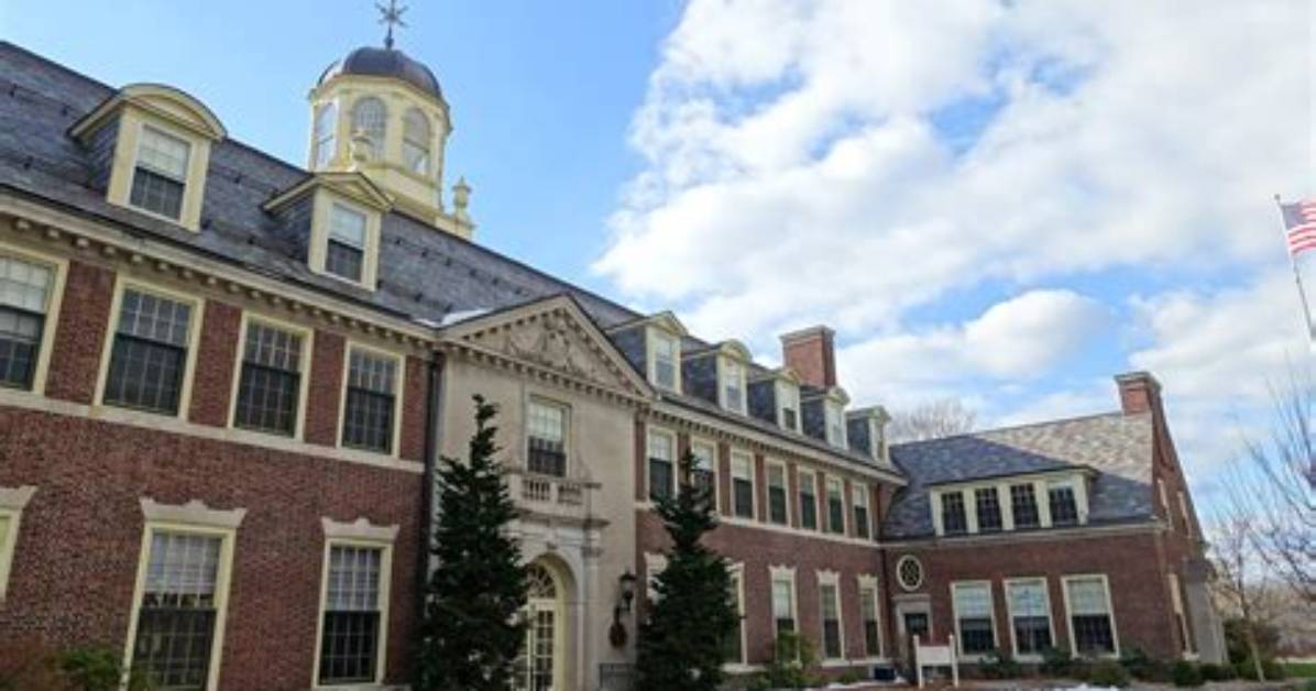 Why Is Loomis Chaffee