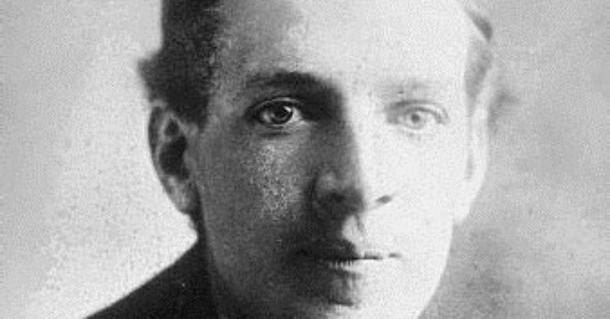 Why Would Upton Sinclair Be Considered a Muckraker?
