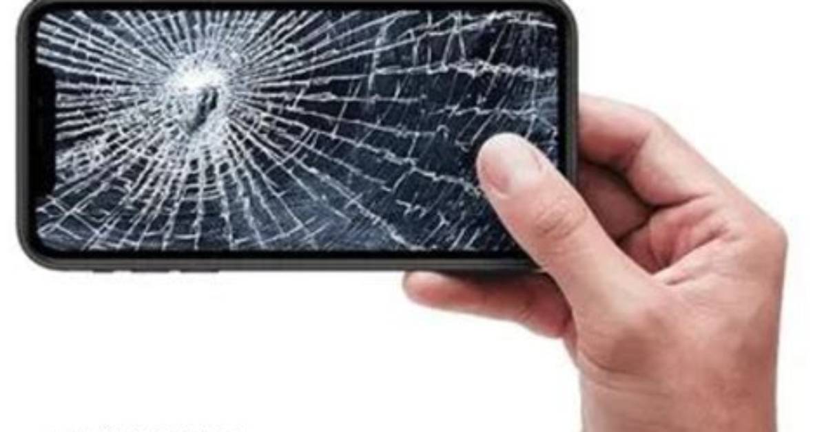 Will a Screen Protector Help a Cracked Screen?