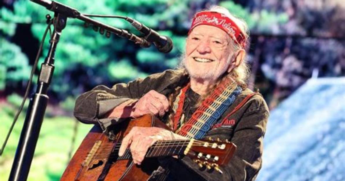 Willie Nelson Admits He Hasn't Always Had 'Unquestionable Honor'
