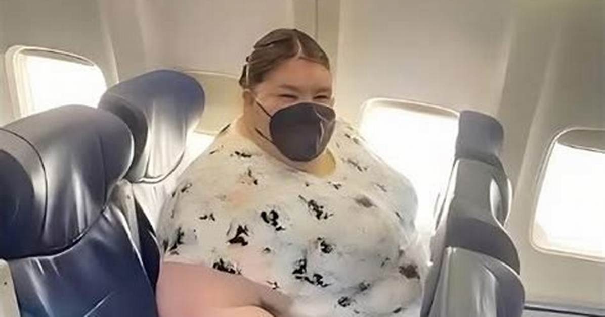 Woman Tries to Take Her Seat on a Plane – but She Refuses, and What Happens Next Has the Internet Is Divided