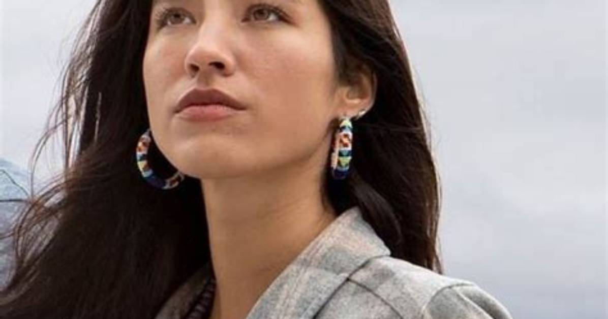 Yellowstone Star Kelsey Asbille Is Unrecognizable in Low-Cut Gown
