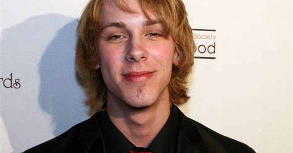 Zack Shada Net Worth